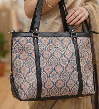 TOTE BAG TRADITIONAL DESIGN WITH BLACK BORDER