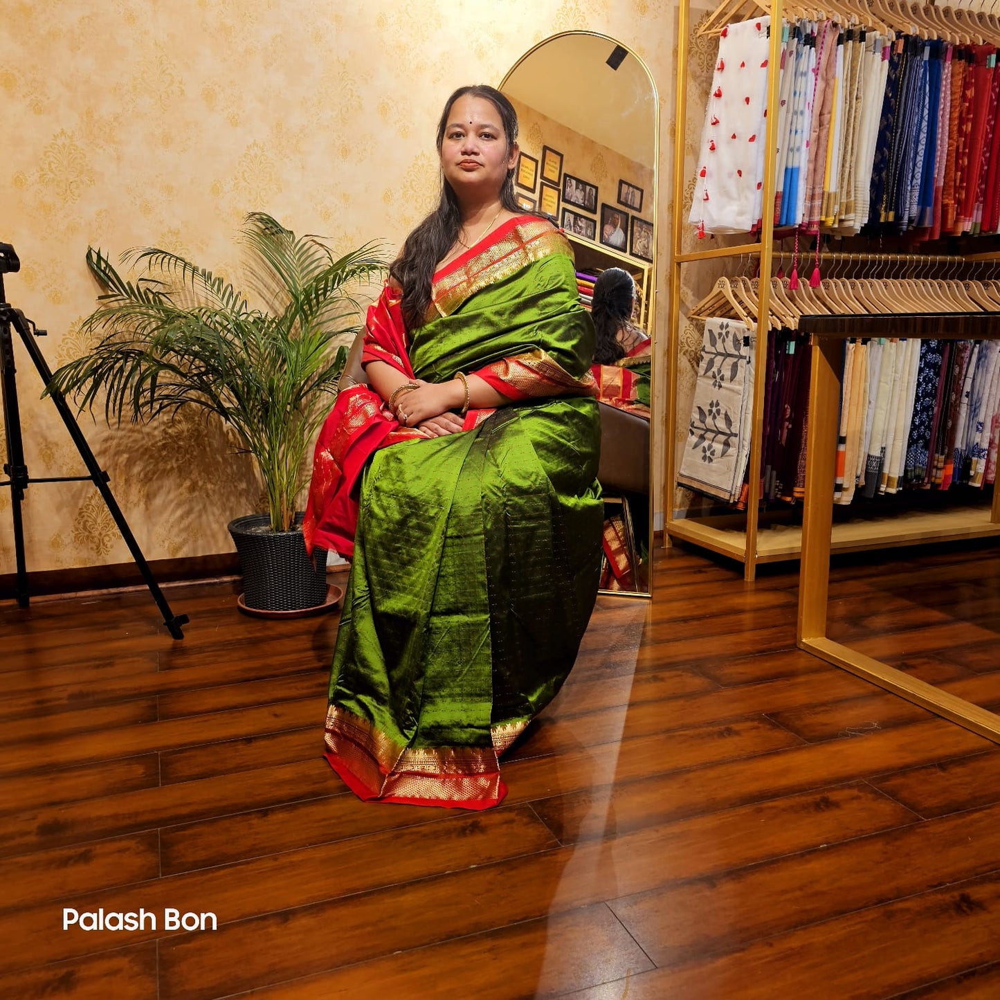 KANJIVARAM SAREE HANDWOVEN BOTTLE GREEN