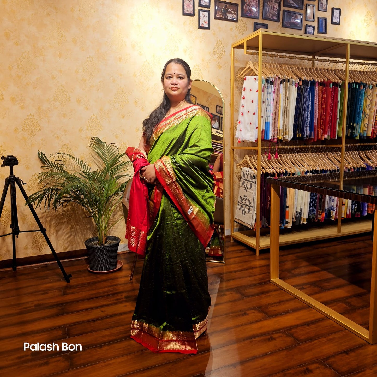 KANJIVARAM SAREE HANDWOVEN BOTTLE GREEN