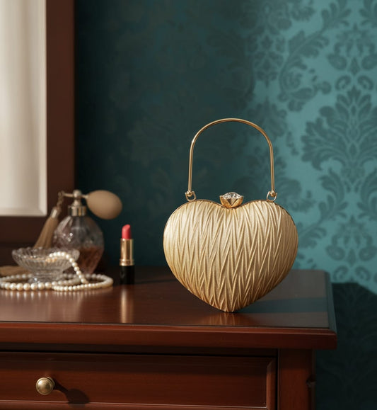 CLUTCH BAG HEART SHAPE OFF WHITE COLOR